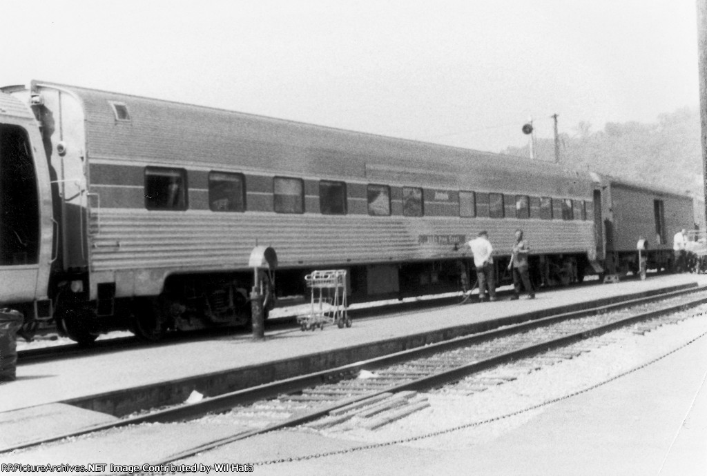 Amtrak 10-6 Sleeper 2981 "Pine Crest"